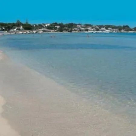 Fra Il Centro E Il Mare