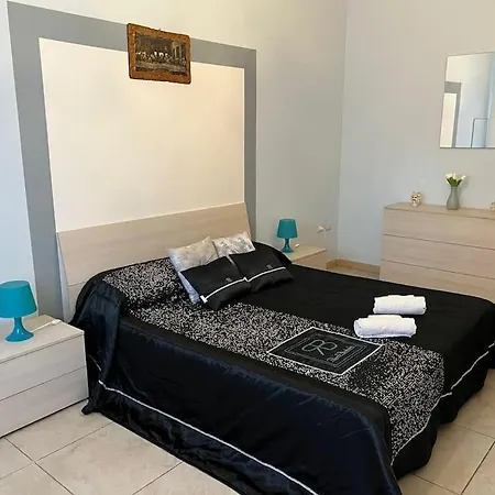 Fra Il Centro E Il Mare Daire