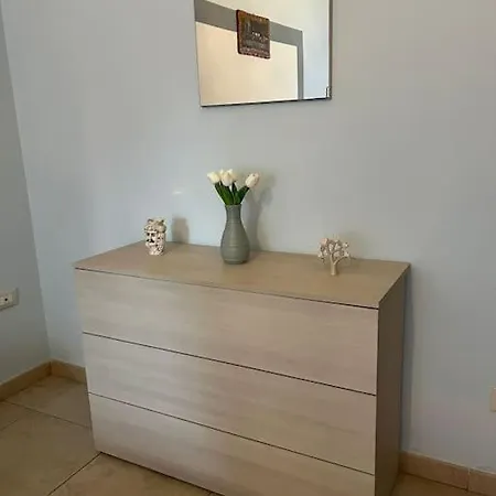 Lägenhet Fra Il Centro E Il Mare