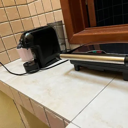 Fra Il Centro E Il Mare Lägenhet