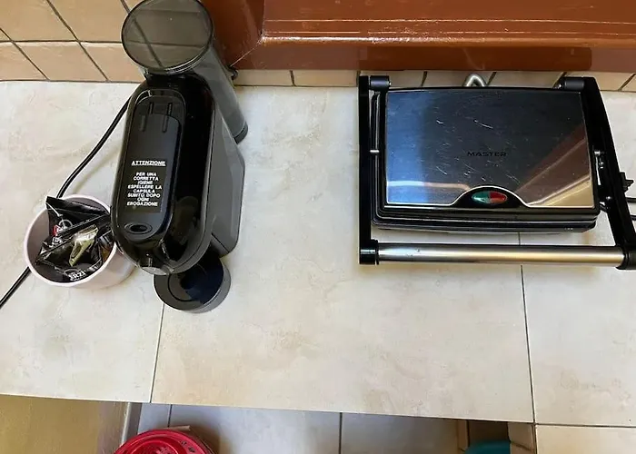 Fra Il Centro E Il Mare * Avola