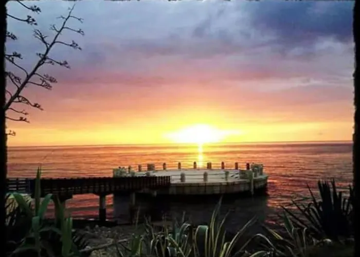 Fra Il Centro E Il Mare Avola