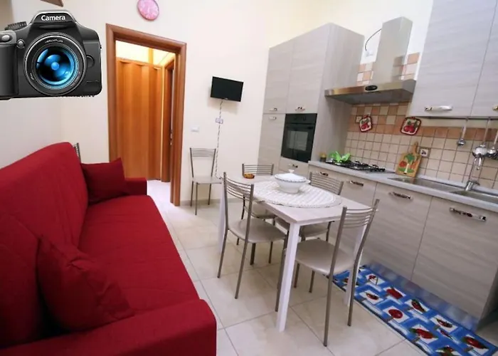 Fra Il Centro E Il Mare *