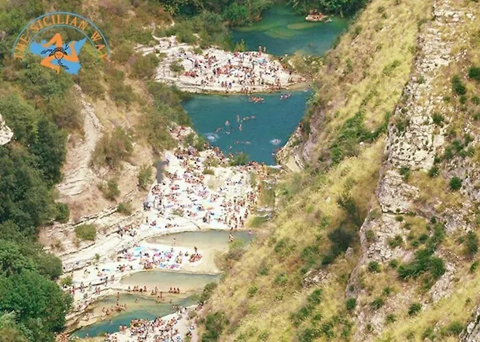 Fra Il Centro E Il Mare *